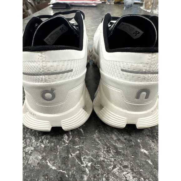 ON CLOUD X CLOUD TEC HELION  WHITE/BLACK WOMENS ATHLETIC TENNIS SHOES 10.5 - Picture 6 of 14